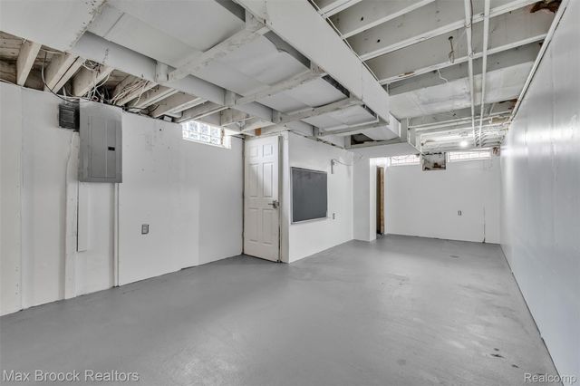 15738 Scott Street, Southgate, MI 48195