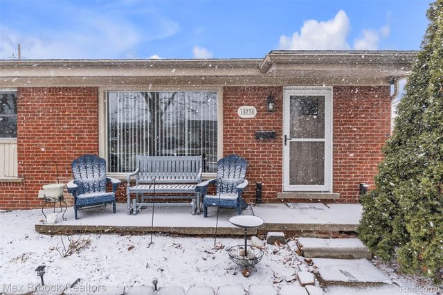 15738 Scott Street, Southgate, MI 48195