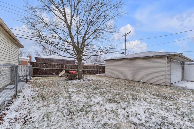 15738 Scott Street, Southgate, MI 48195