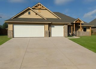 4609 Hambletonian Lane, Mustang, OK 73064