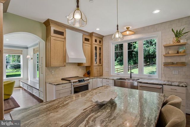 1408 CAPE ST CLAIRE RD, Annapolis, MD 21409