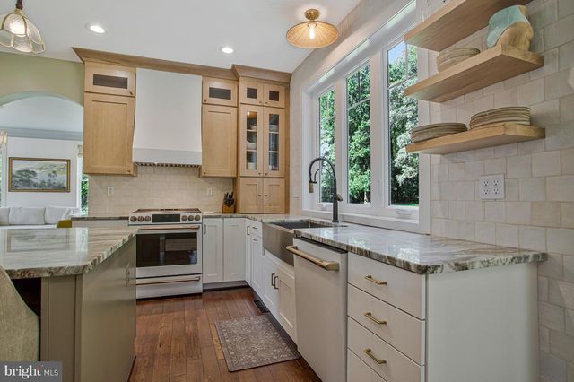 1408 CAPE ST CLAIRE RD, Annapolis, MD 21409