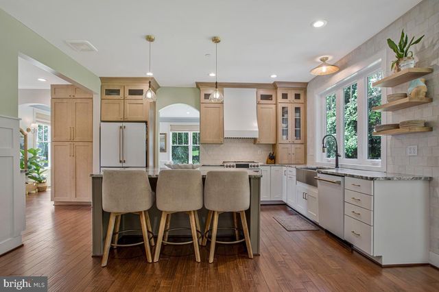 1408 CAPE ST CLAIRE RD, Annapolis, MD 21409