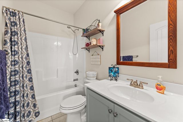 1560 Ballenger Road, Wellford, SC 29385