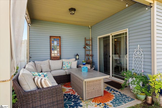1560 Ballenger Road, Wellford, SC 29385