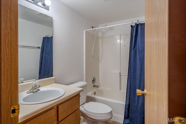 1308 Wildwood Drive, St Clair, MO 63077