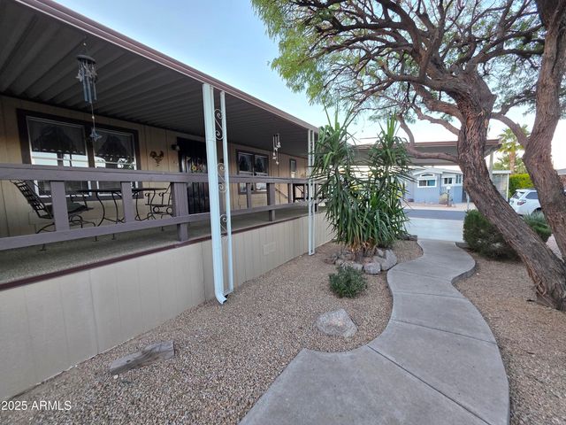 2233 E BEHREND Drive 152, Phoenix, AZ 85024