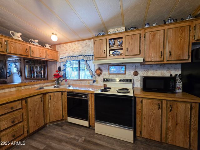 2233 E BEHREND Drive 152, Phoenix, AZ 85024