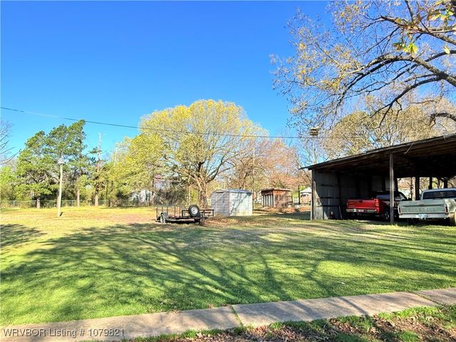 210 S Fifth Avenue, Bonanza, AR 72916