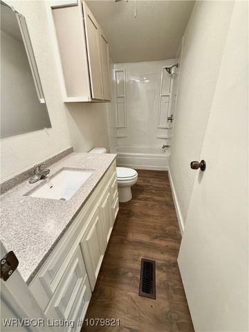 210 S Fifth Avenue, Bonanza, AR 72916