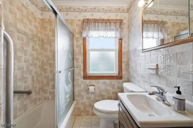 221 W Prospect St, South Bound Brook Boro, NJ 08880