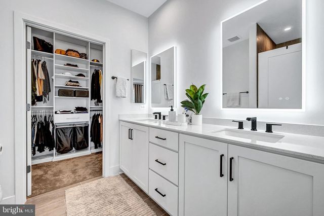 1249 NORTHSIDE PARK BLVD, Potomac, MD 20854