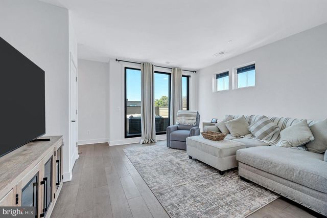 1249 NORTHSIDE PARK BLVD, Potomac, MD 20854