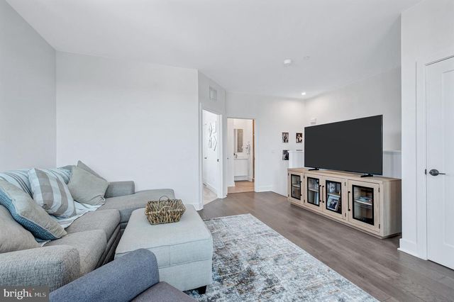 1249 NORTHSIDE PARK BLVD, Potomac, MD 20854