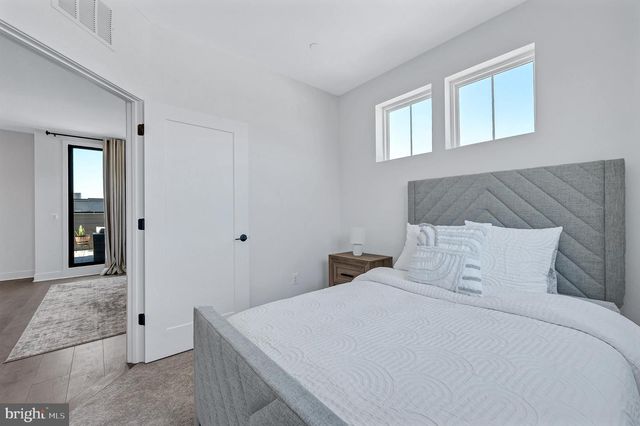 1249 NORTHSIDE PARK BLVD, Potomac, MD 20854