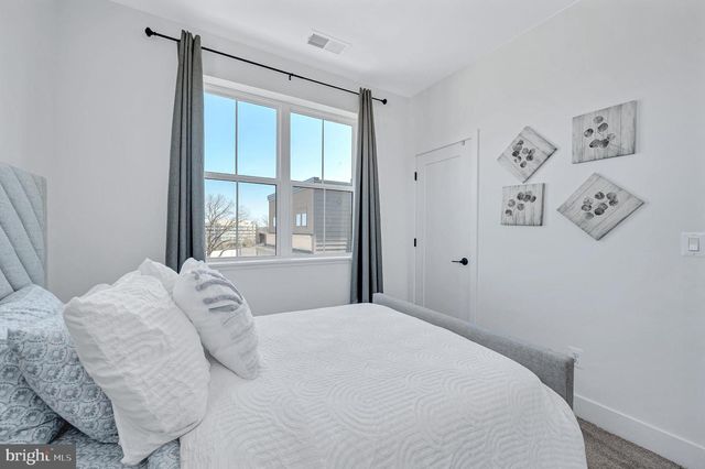 1249 NORTHSIDE PARK BLVD, Potomac, MD 20854