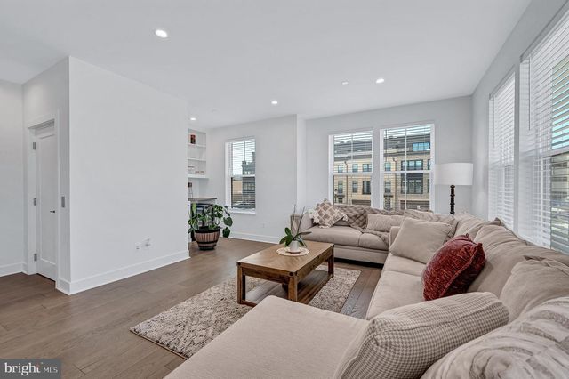 1249 NORTHSIDE PARK BLVD, Potomac, MD 20854