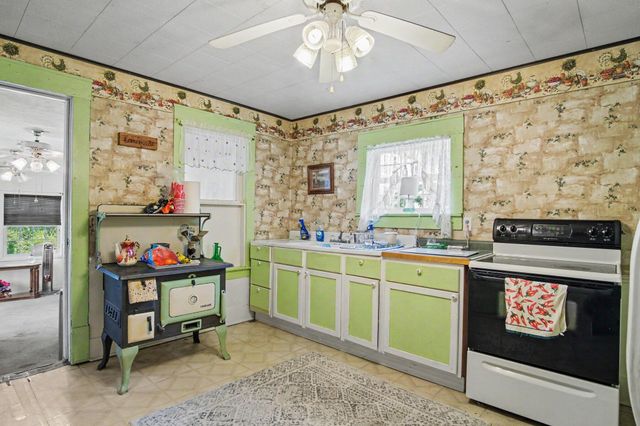 5715 Potters Road, Easton Twp, MI 48881