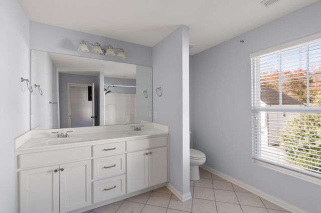 8442 Brookmoor Lane, Ooltewah, TN 37363