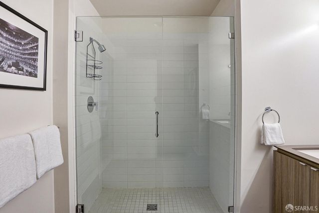45 Bartlett Street 206, San Francisco, CA 94110
