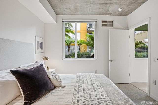 45 Bartlett Street 206, San Francisco, CA 94110