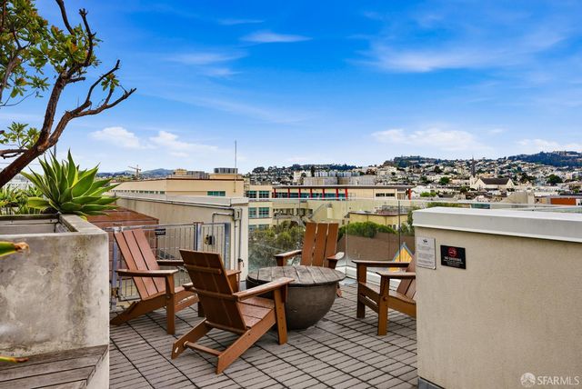 45 Bartlett Street 206, San Francisco, CA 94110