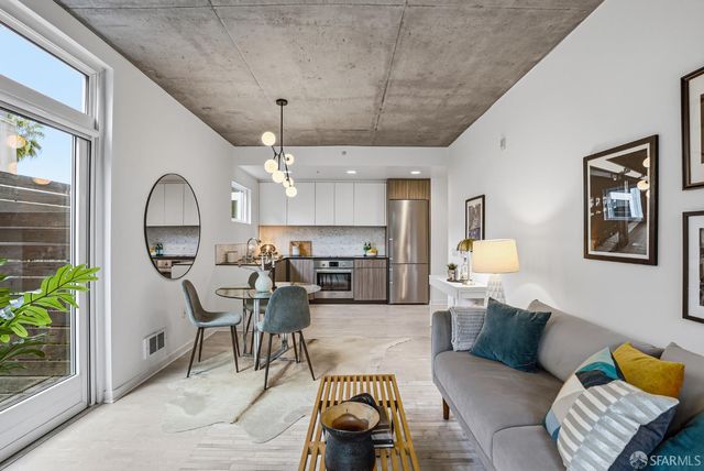 45 Bartlett Street 206, San Francisco, CA 94110