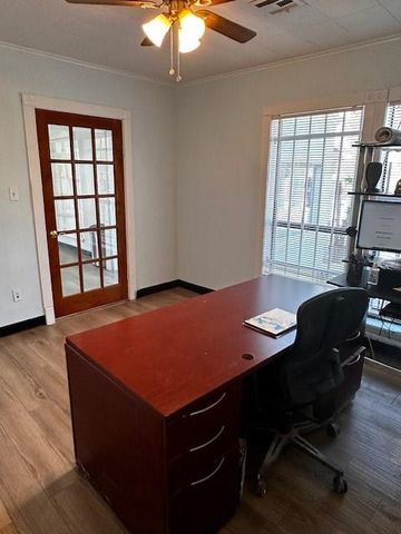 1326 Almeda Genoa Road, Houston, TX 77047