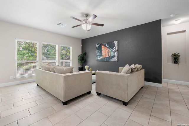 444 Whistlers Way, Spring Branch, TX 78070