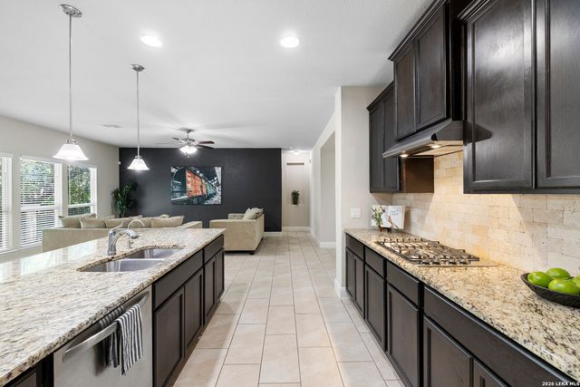 444 Whistlers Way, Spring Branch, TX 78070