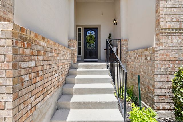 444 Whistlers Way, Spring Branch, TX 78070