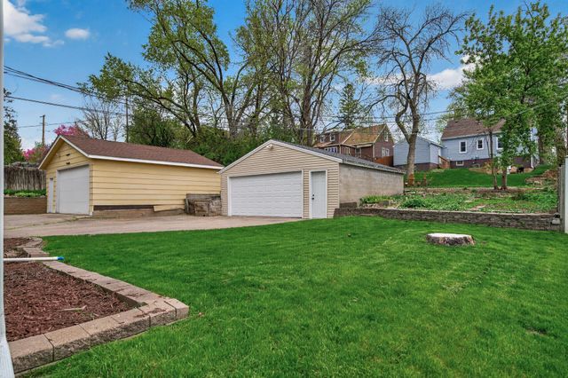 3735 Sumter Avenue S, Saint Louis Park, MN 55426