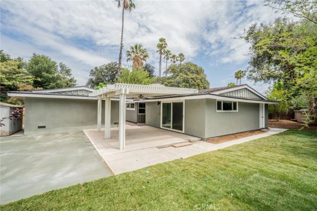 5680 Ensenada Way, Riverside, CA 92504