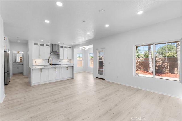 1271 Castledale, Riverside, CA 92501