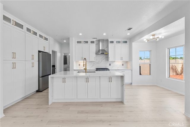 1271 Castledale, Riverside, CA 92501
