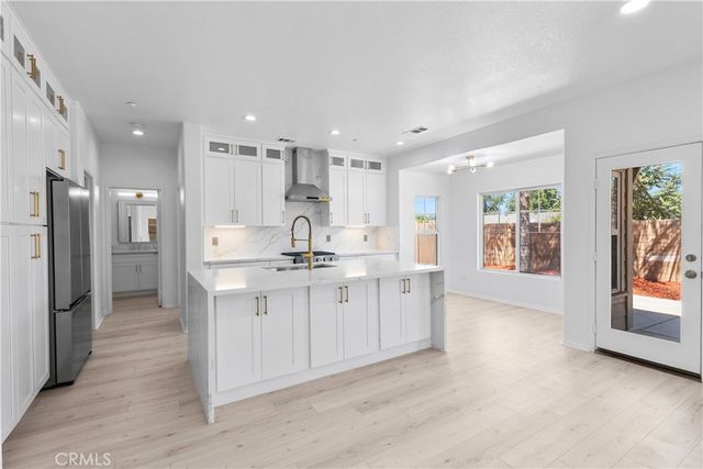 1271 Castledale, Riverside, CA 92501