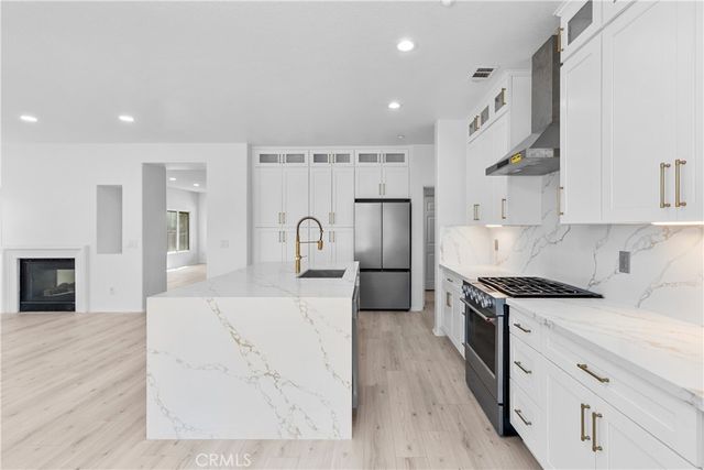 1271 Castledale, Riverside, CA 92501