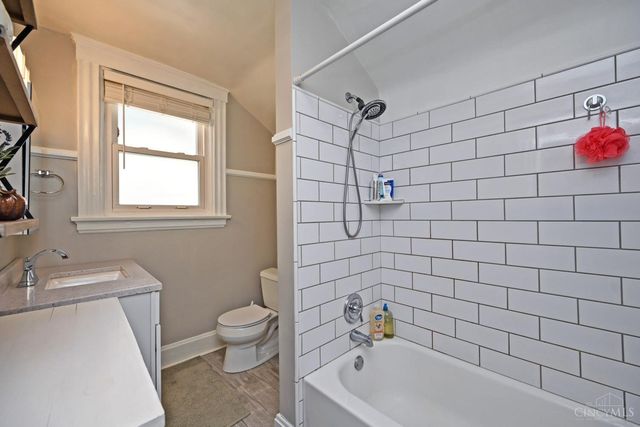 2528 Valley View Court, Cincinnati, OH 45219