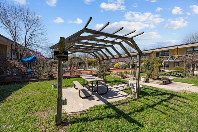 807 W Trinity Avenue 250, Durham, NC 27701