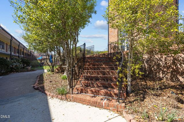 807 W Trinity Avenue 250, Durham, NC 27701