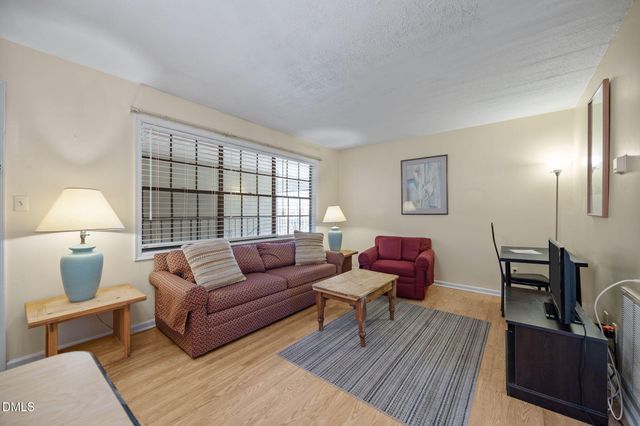 807 W Trinity Avenue 250, Durham, NC 27701