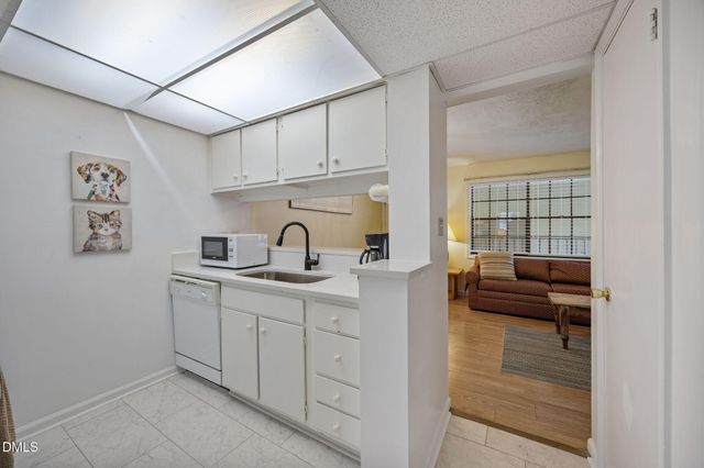 807 W Trinity Avenue 250, Durham, NC 27701