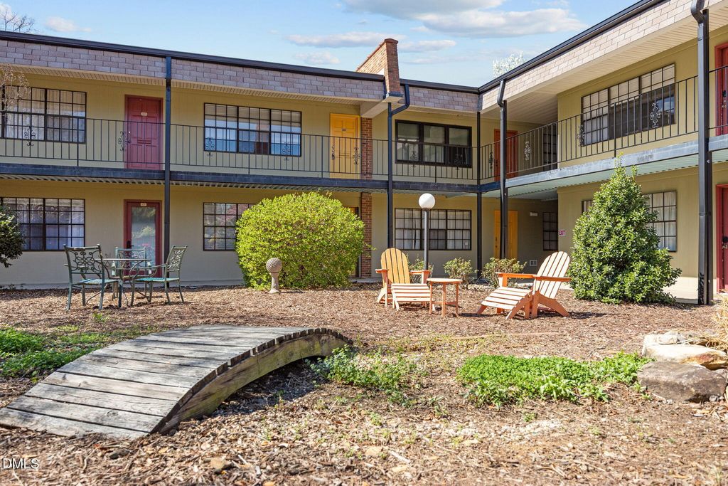 807 W Trinity Avenue 250, Durham, NC 27701