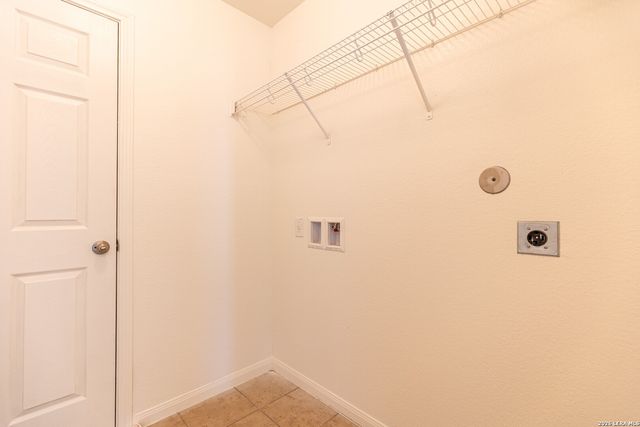 7058 Capeshaw, San Antonio, TX 78252