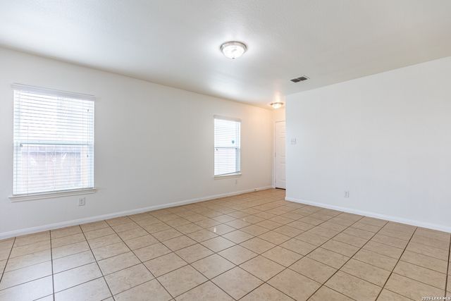 7058 Capeshaw, San Antonio, TX 78252