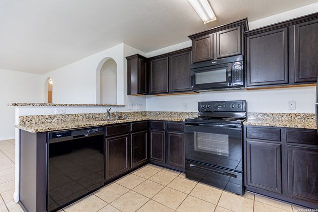 7058 Capeshaw, San Antonio, TX 78252