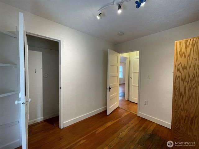 13729 Stone Avenue N, Seattle, WA 98133