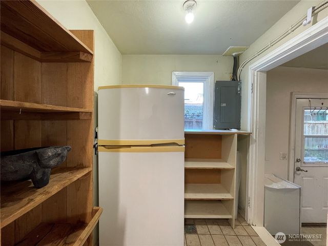 13729 Stone Avenue N, Seattle, WA 98133
