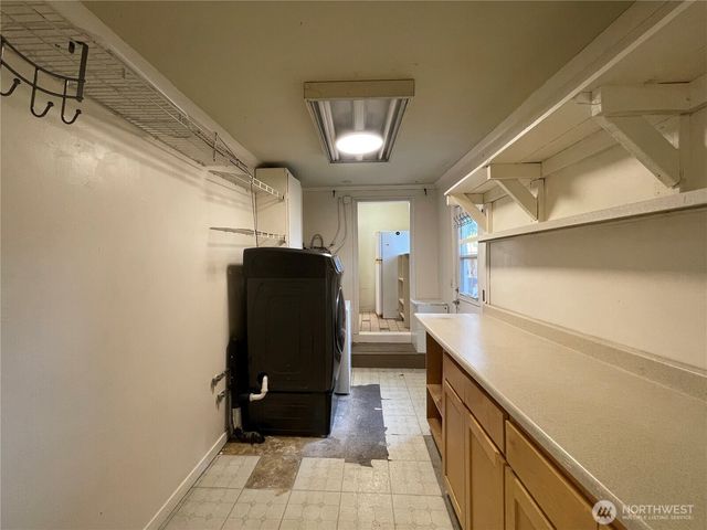 13729 Stone Avenue N, Seattle, WA 98133