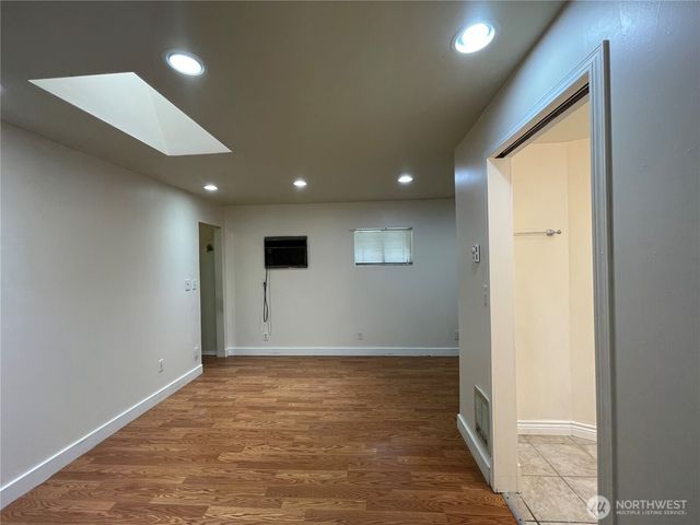 13729 Stone Avenue N, Seattle, WA 98133
